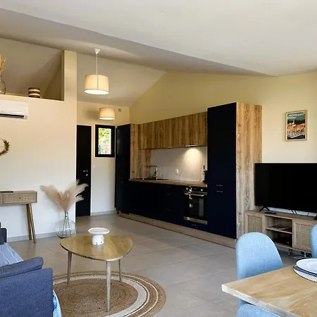 Holiday home Superbe Vue Et Montagne - T3 - 5mn Des Plages