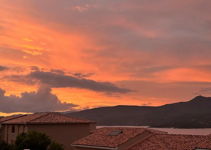 Superbe Vue Et Montagne - T3 - 5mn Des Plages