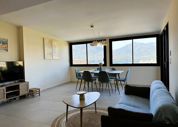 Superbe Vue Et Montagne - T3 - 5mn Des Plages